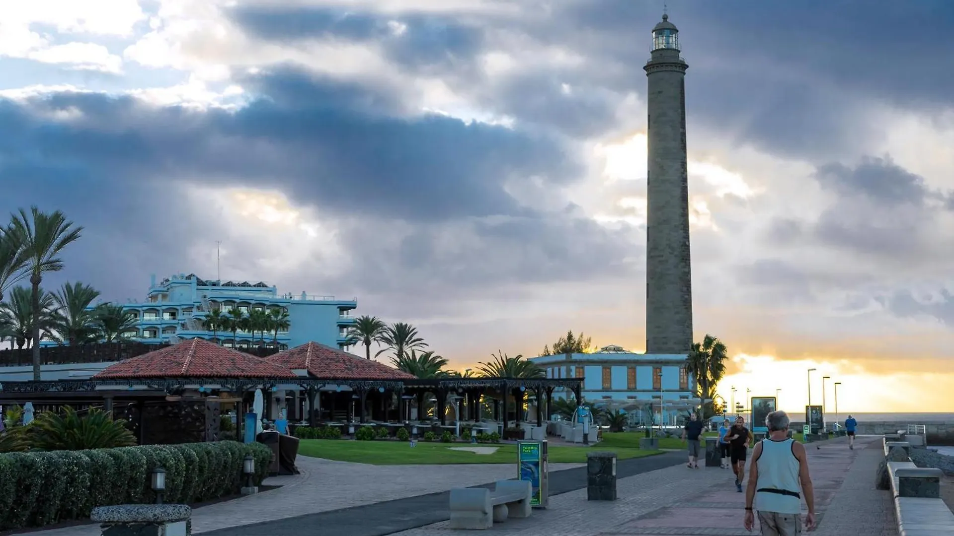 Ferienhaus In Maspalomas Mit Privatem Parkplatz Дом отдыха